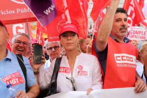 UGT y CCOO se concentran para exigir al Gobierno el cumplimiento íntegro de los acuerdos suscritos en la Función Pública
