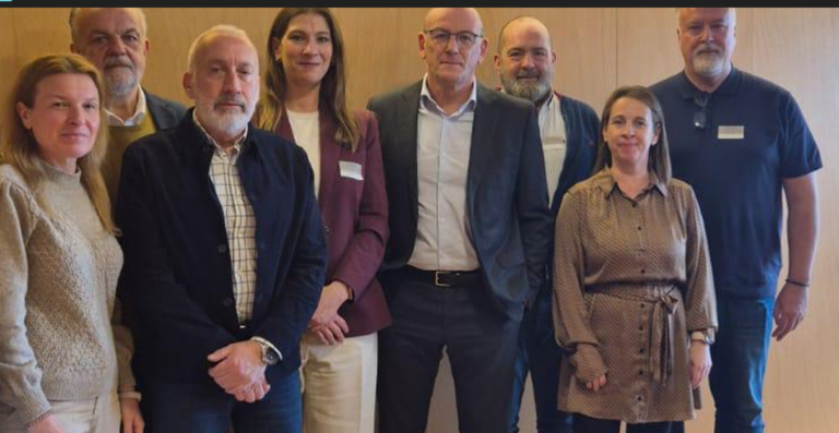 Lee más sobre el artículo Los sindicatos del Ámbito demandan a los partidos en el Congreso una tramitación “ágil y en positivo” del Estatuto Marco