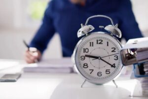 UGT logra que las 35 horas sean ya una realidad en la Administración General del Estado, tras su publicación en el BOE