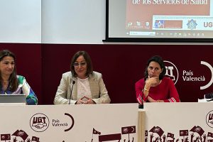 Ana Francés asiste en Valencia al seminario ‘Normas de aplicación al personal estatutario de los servicios de salud’