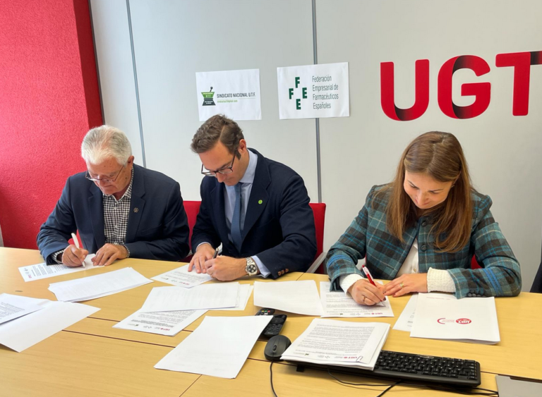 Lee más sobre el artículo Firmamos con UTF y FEFE los protocolos de adicciones y acoso para que las oficinas de farmacia sean lugares de trabajo seguros