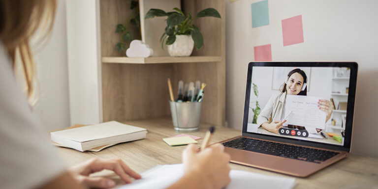 Lee más sobre el artículo Fundae lanza su nueva plataforma de formación online