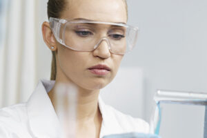 Día Internacional de la Mujer y la Niña en la Ciencia: UGT reivindica la coeducación como la llave maestra para derribar las barreras que alejan a las niñas y a las mujeres de la ciencia