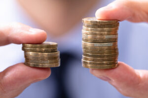 UGT y CCOO celebran el avance del Real Decreto que transpone la Directiva europea de salarios mínimos y limita la absorción sobre las subidas del SMI