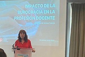 UGT presenta en Bruselas los resultados del informe sobre el exceso de burocracia que sufren los docentes y exige a las Administraciones educativas medidas urgentes de solución