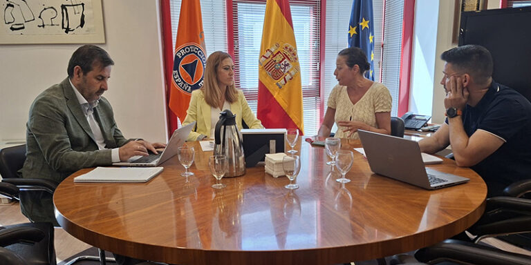 Lee más sobre el artículo Victoria Corbacho traslada a la secretaria general de Protección Civil la necesidad de impulsar una ley básica de bomberos