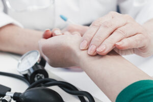 UGT impulsa el nuevo acceso al grupo E0 y exige avances en jubilación parcial, complementos RCT y ejecución de la OEP en la AGE en la Comisión Paritaria de enero.